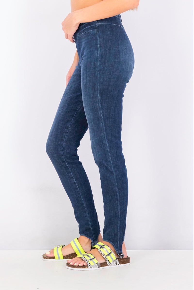 GUESS Women Regular Fit Stretchable Denim, Blue - Image 4